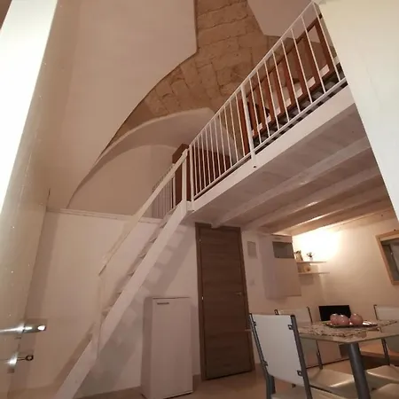 דירה White Monolocale אוג'נטו